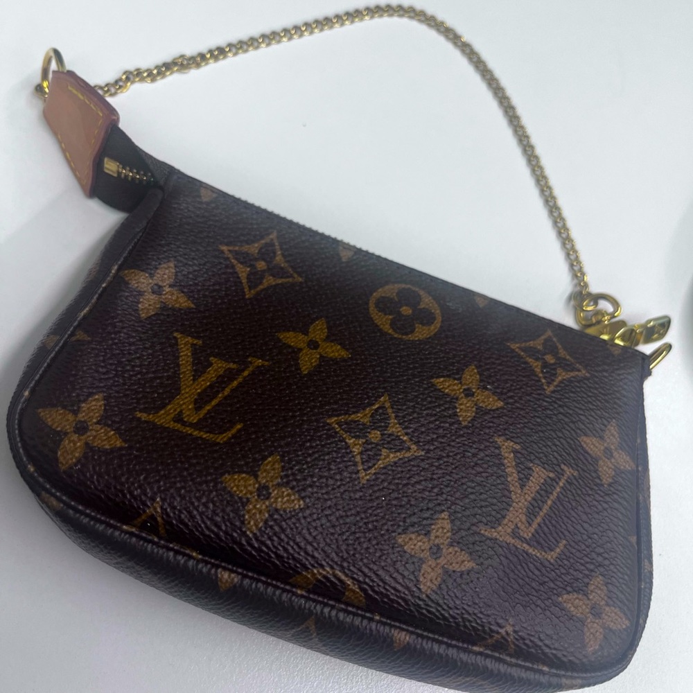 Louis Vuitton Mini Pochette Monagram